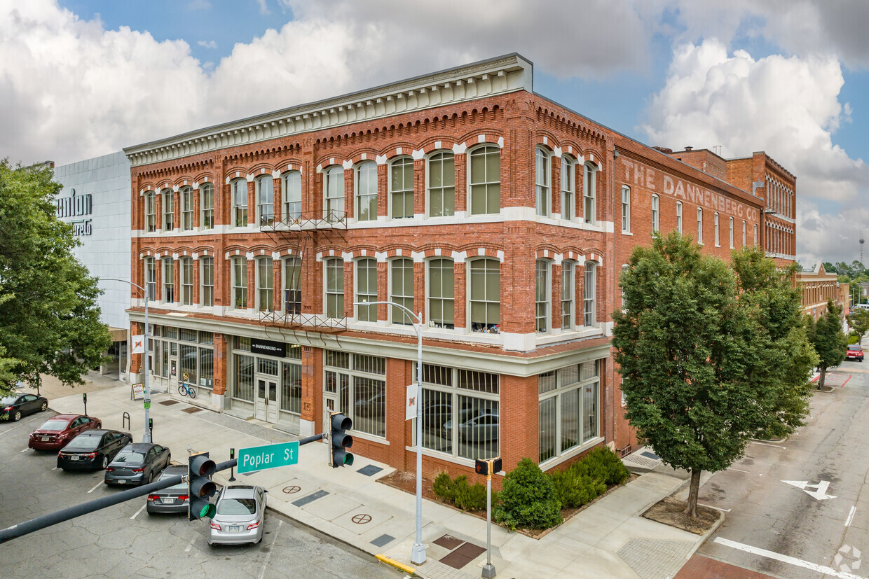 Primary Photo - Dannenberg Lofts