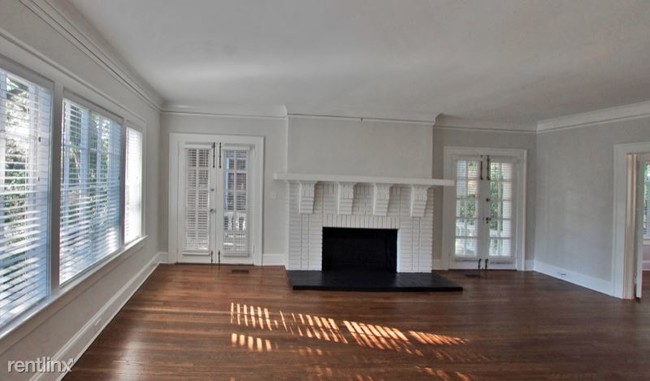 Building Photo - 5 br, 3 bath Apartment - 784 Briarcliff Rd NE