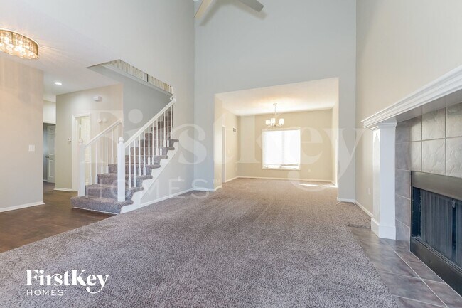 Building Photo - 6914 NW Pleasant View Ct