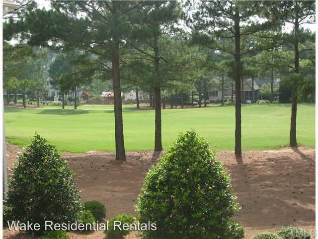 Building Photo - 1220 Fairview Club Dr