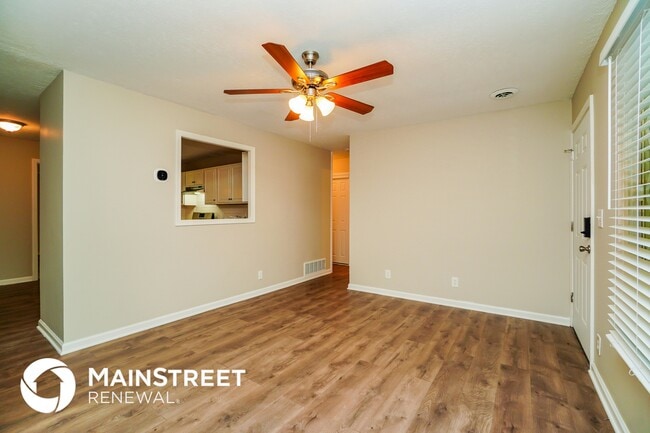 Building Photo - 200 Crestview Dr