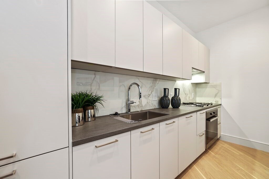 Foto principal - 111 Marion St