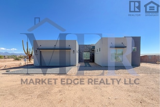 Building Photo - 16165 E Lowden Ct