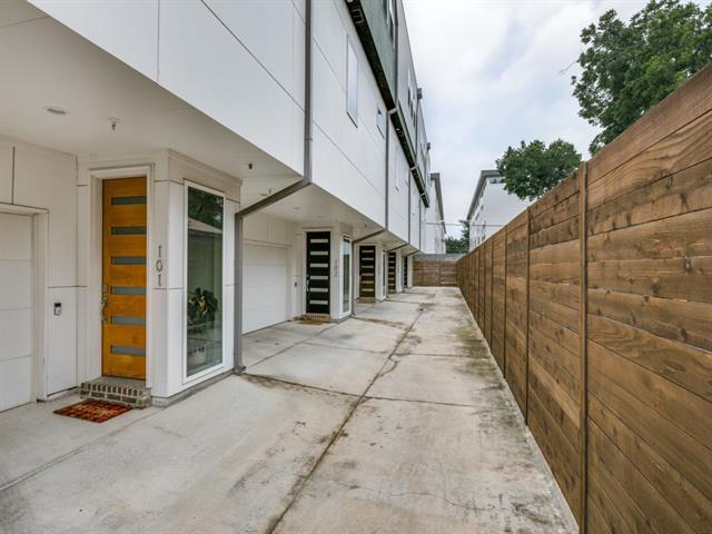 Foto del edificio - 5711 Bryan Pkwy