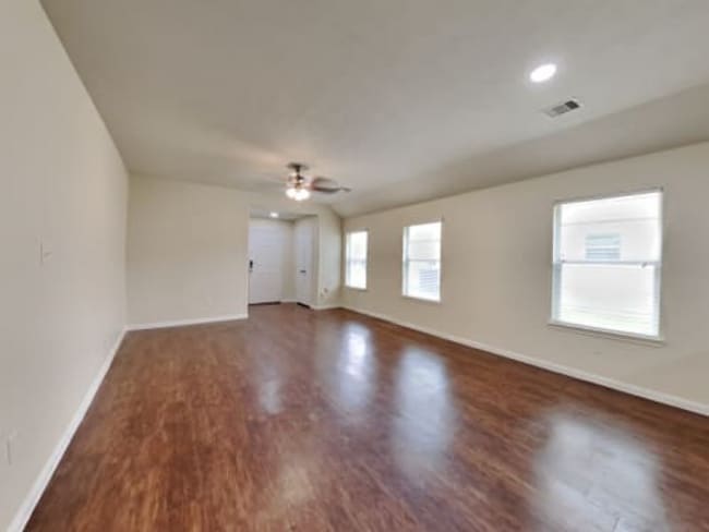 Building Photo - 12622 Mountain Daisy Rd
