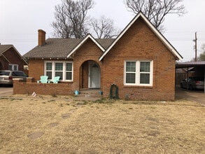 Building Photo - 2614 22nd St