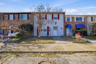 Building Photo - 855 Cathedral Dr