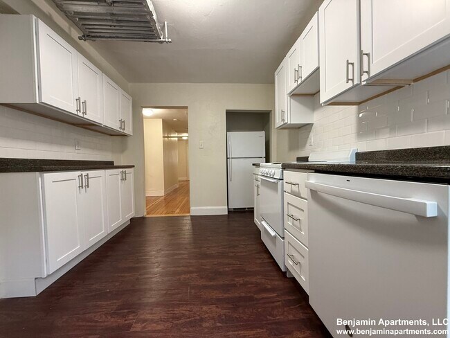 Foto del edificio - 7 Mount Hood Rd