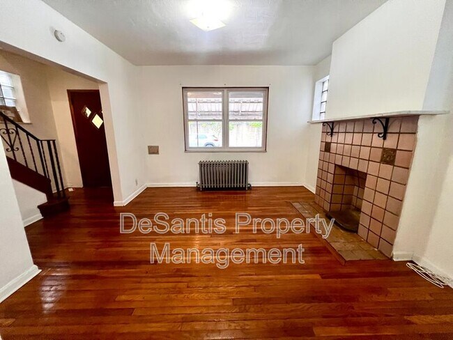 Building Photo - 3631 Childs St