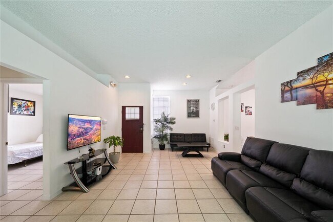 Foto del edificio - 3016 Bloomsbury Dr
