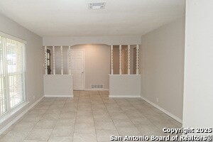 Foto del edificio - 7103 Forest Mont St