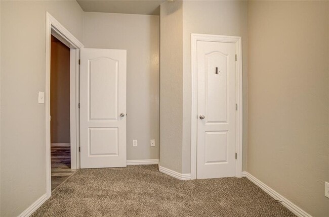 Building Photo - 2181 Houston Ave