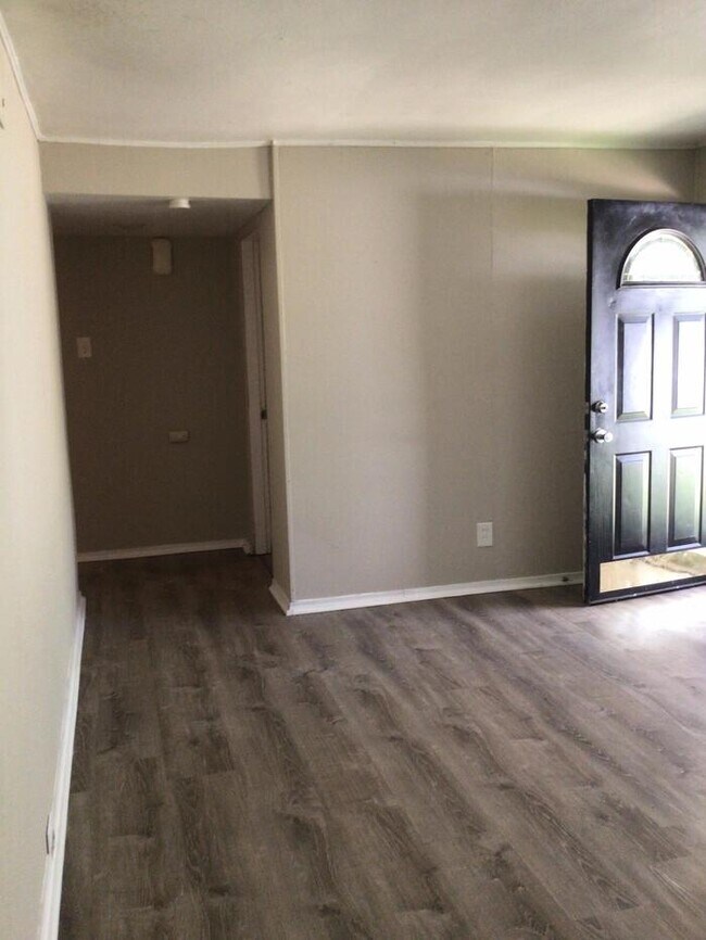 Building Photo - Charming 3 bedroom home in Florissant!