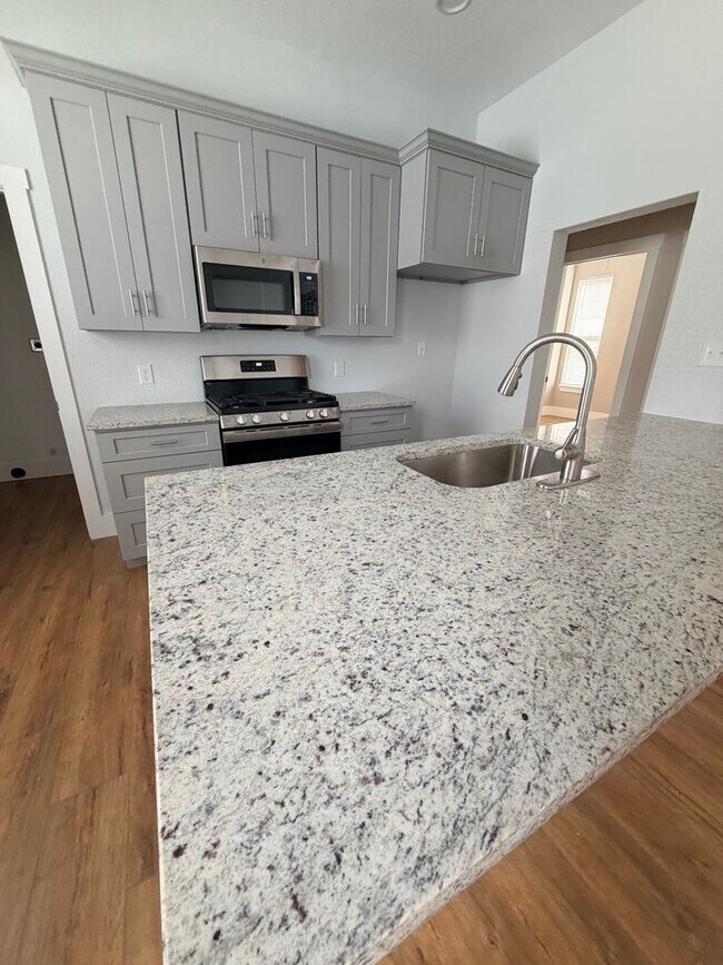 Foto del edificio - Beautiful Renovated Home Available for Lease!