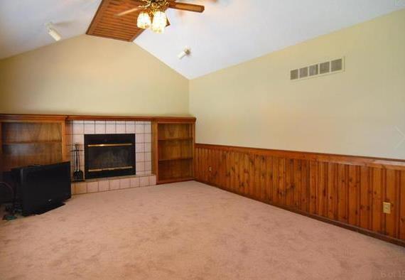 Foto del edificio - 1908 NE Dill Dr, Lees Summit, MO, 64086