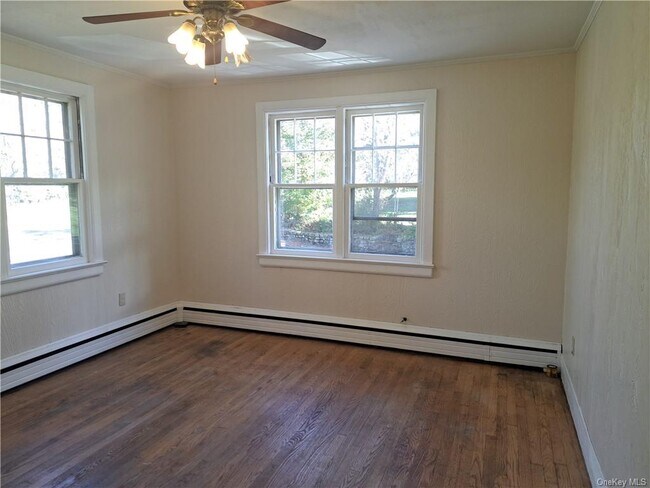 Building Photo - 1521 NY-208