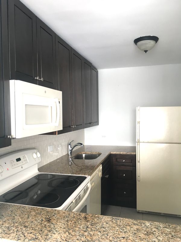 Foto del edificio - 5445 N Sheridan Rd