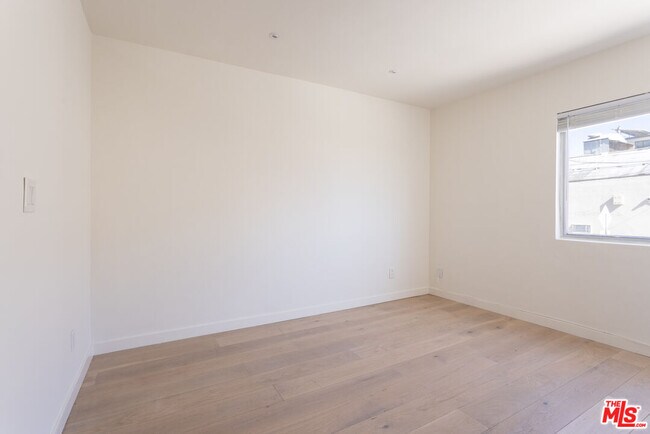 Foto del edificio - 1313 Ocean Front Walk