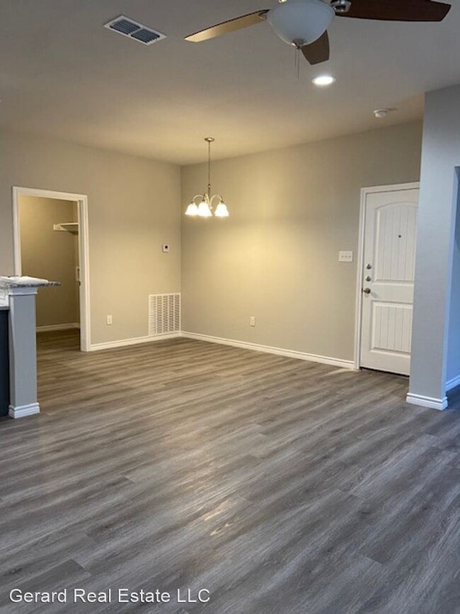 Building Photo - 3 br, 2 bath House - 2844 Melissa Lane