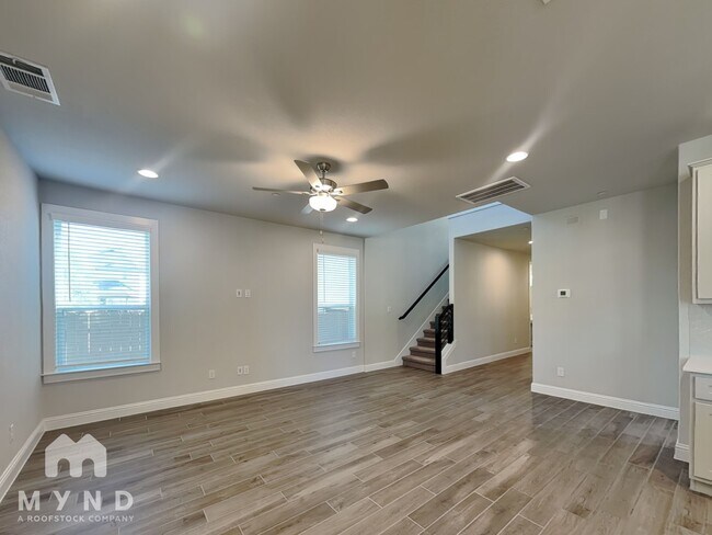 Foto del edificio - 2605 Sam Bass Rd