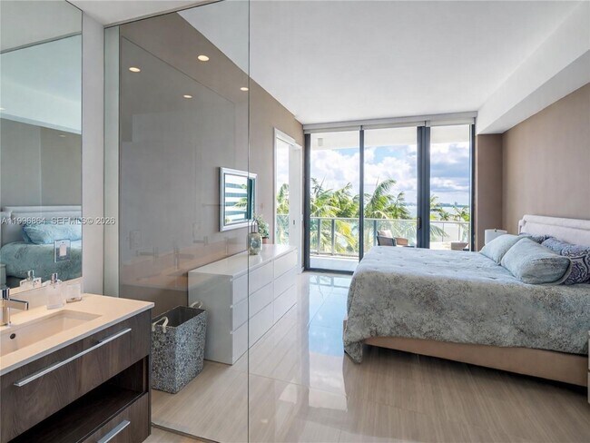 Foto del edificio - 480 NE 31st St