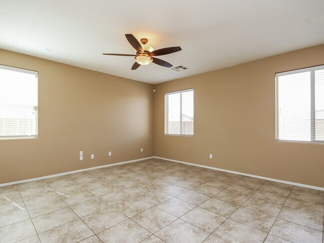 Foto del edificio - 7120 S 70th Dr