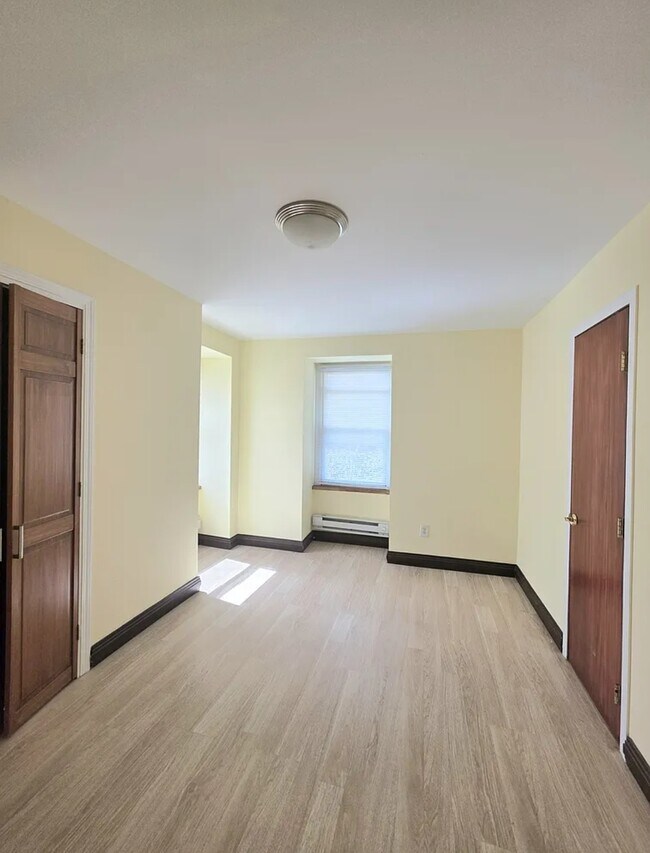 Foto del edificio - 830 S 49th St