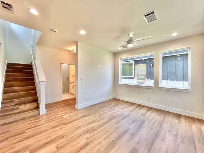 Building Photo - 5605 Samuel Huston Ave
