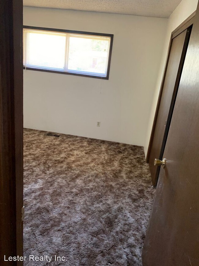 Building Photo - 2 br, 1 bath House - 6620 Hilton