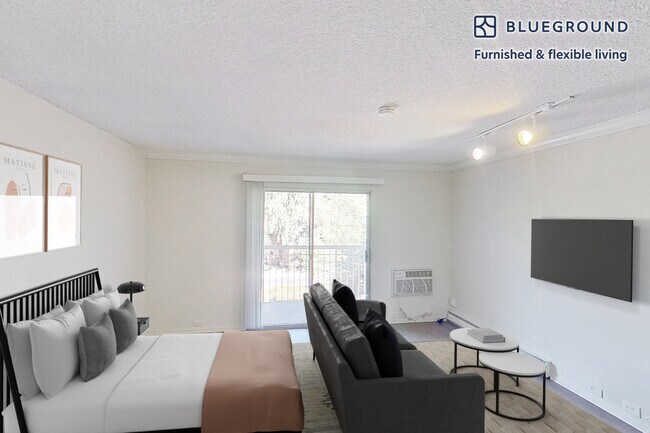 Building Photo - 555 W Middlefield Rd