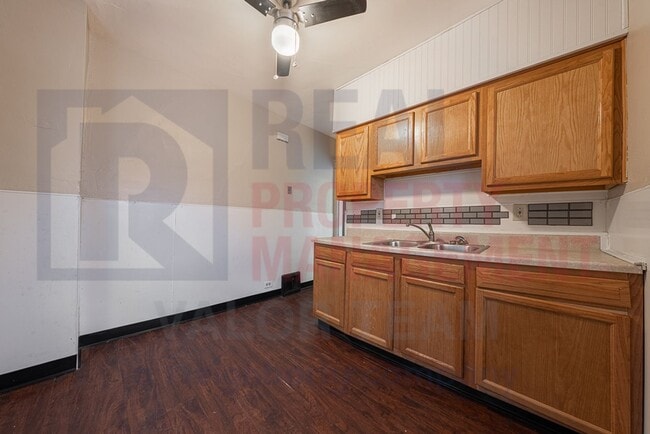 Foto del edificio - 1742 Clarkstone Rd