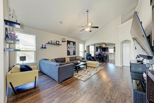 Building Photo - 1023 Palo Duro Loop