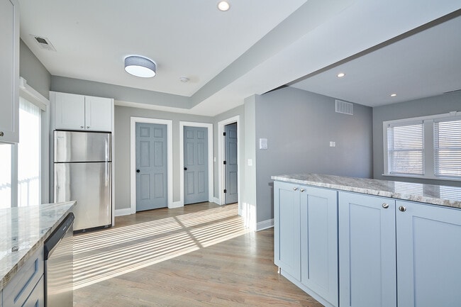 Foto del edificio - 5709 W Seminole St