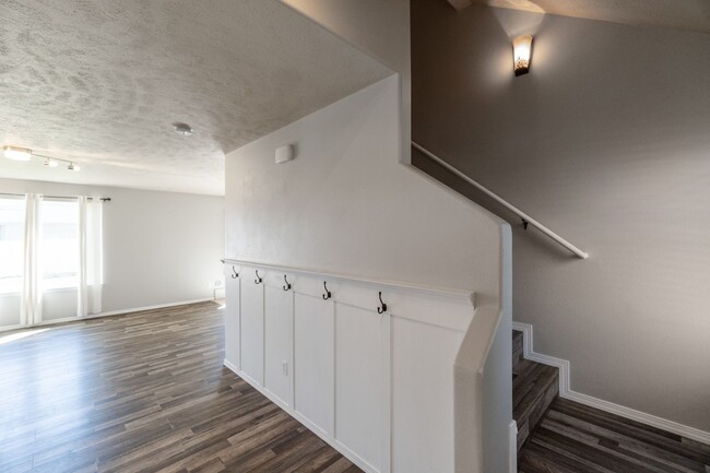 Foto del edificio - Spacious 3 Bed, 2.5 Bath Home in Spokane V...