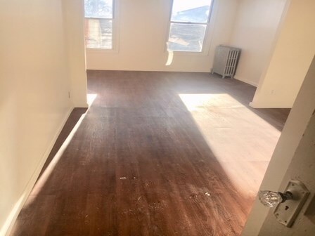 Foto principal - 909 Wyckoff Ave