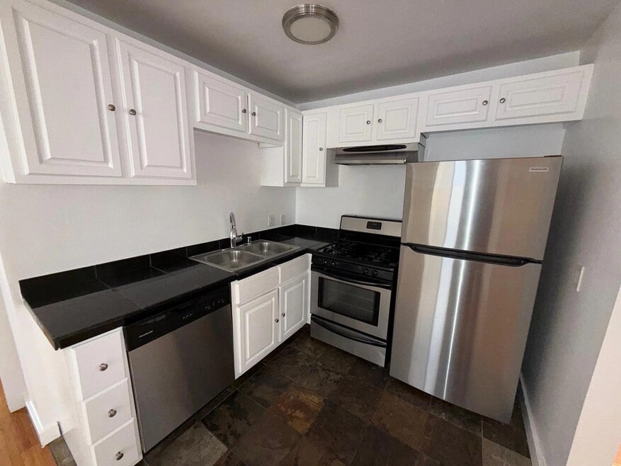 Homes for rent near Beverly Hills Resources Corporation School DBA Bev ...