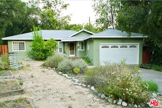 Building Photo - 3700 Glenwood Ave