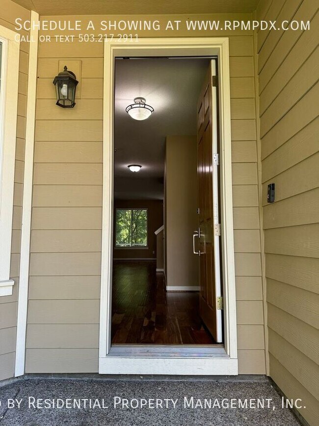 Building Photo - 12490 SW Winterview Dr