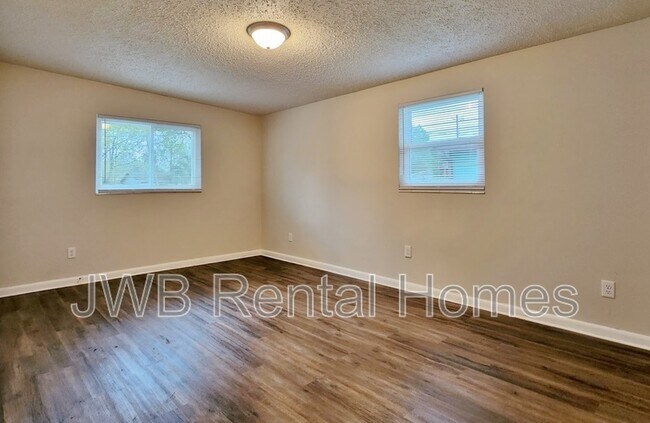 Foto del edificio - 3129 Hartridge St