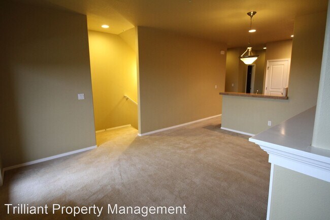 Building Photo - 3 br, 3 bath House - 5943 Blue River Drive SE