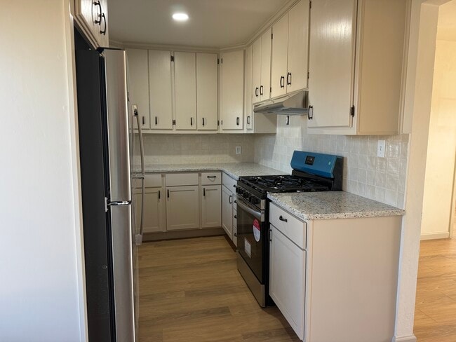 Building Photo - 1115 Asalee St