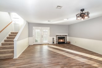 Building Photo - 502 Kevin Ct