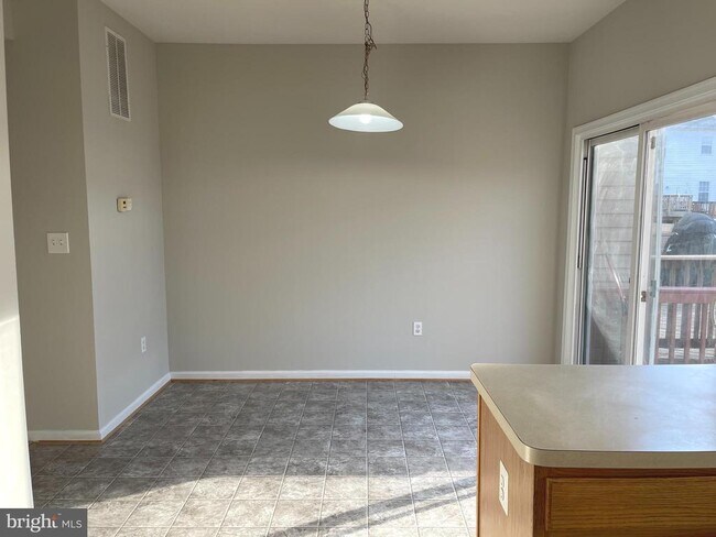 Building Photo - 27 Townes Pl