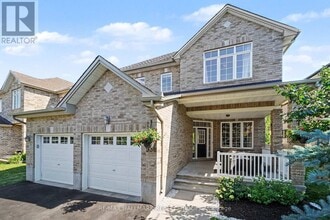 Building Photo - 938 Wildcarrot Crescent
