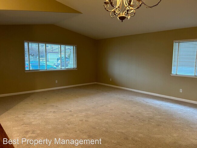 Building Photo - 3 br, 2.5 bath House - 5403 Cherokee Way