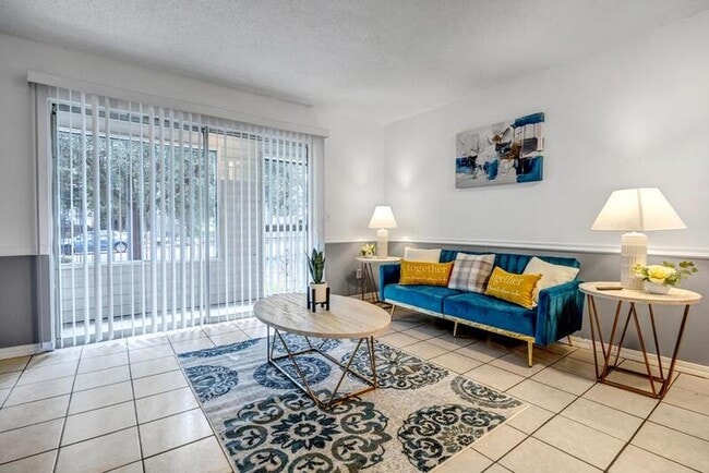 Building Photo - 111 E 1st St