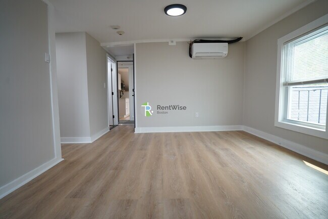 Foto del edificio - 142 Dorchester St