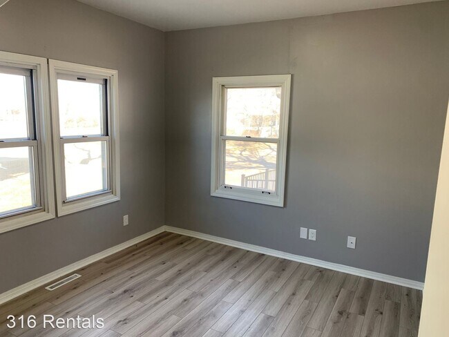 Building Photo - 3 br, 2 bath House - 2409 W Martha St