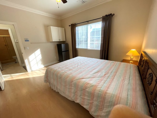 Foto del edificio - 6733 Corintia St