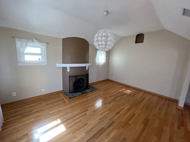 Building Photo - 33rd Triplex